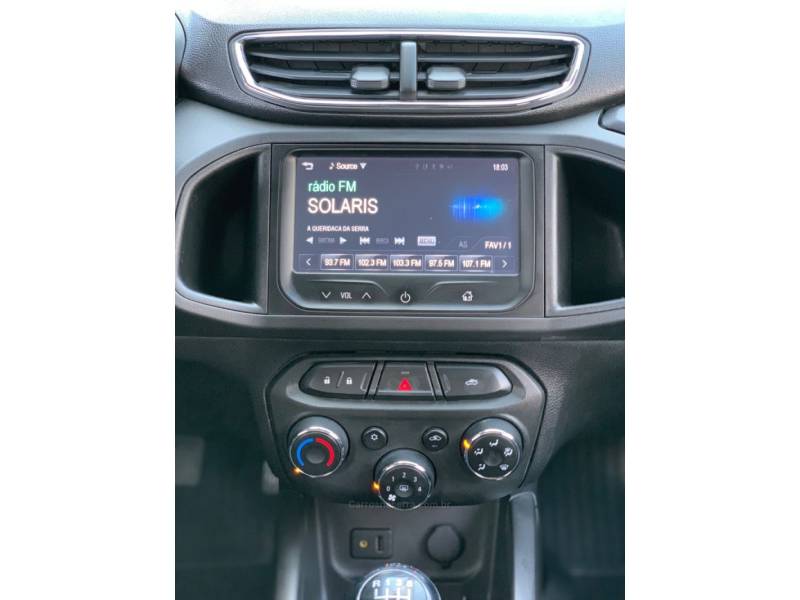 CHEVROLET - ONIX - 2014/2015 - Vermelha - R$ 49.990,00