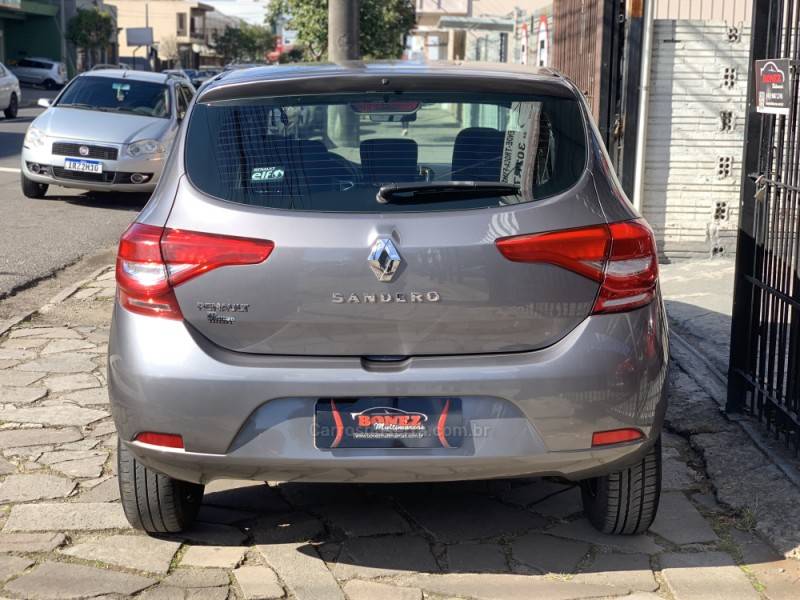 RENAULT - SANDERO - 2019/2020 - Cinza - R$ 48.990,00