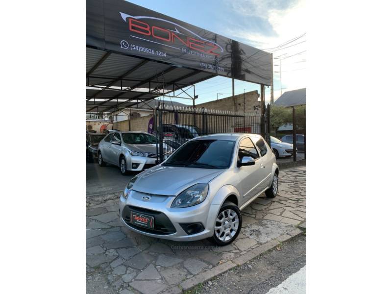 FORD - KA - 2012/2013 - Prata - R$ 29.990,00