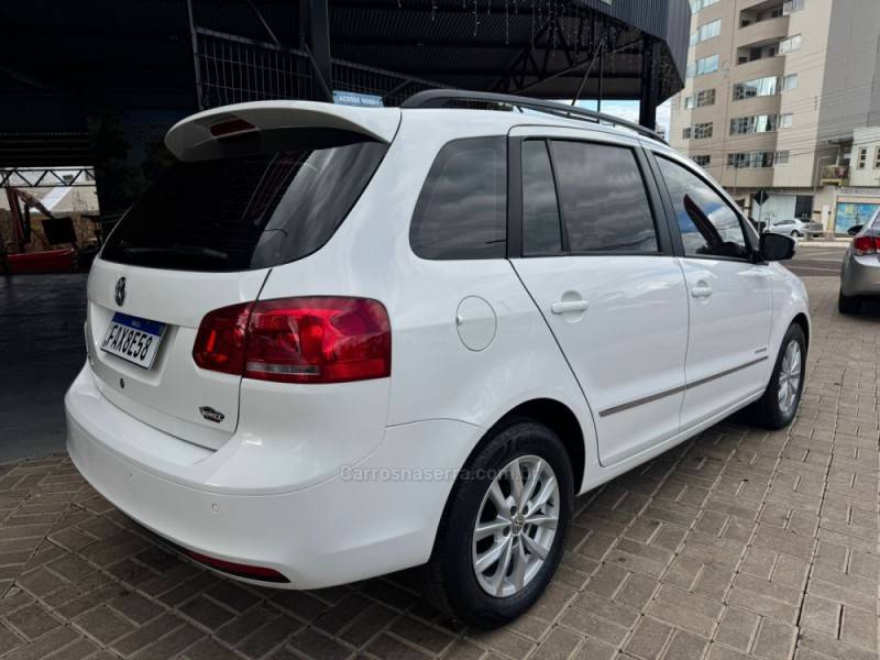 VOLKSWAGEN - SPACEFOX - 2012/2013 - Branca - R$ 44.990,00