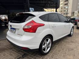FORD - FOCUS - 2015/2015 - Branca - R$ 56.990,00