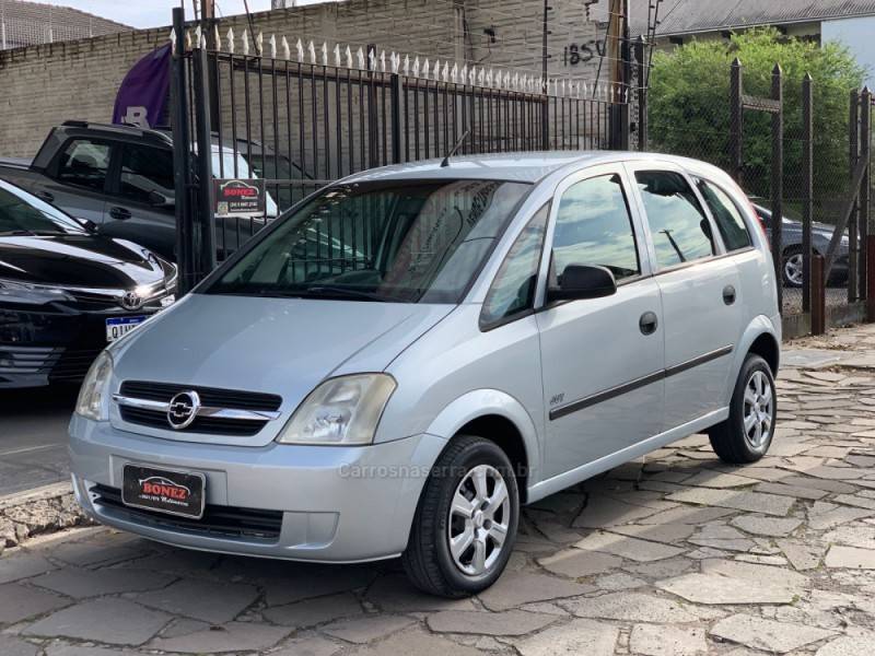 CHEVROLET - MERIVA - 2006/2007 - Prata - R$ 19.990,00