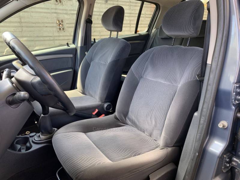 RENAULT - SANDERO - 2010/2011 - Cinza - R$ 31.990,00