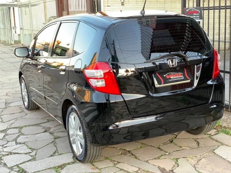 HONDA - FIT - 2010/2011 - Preta - R$ 43.990,00