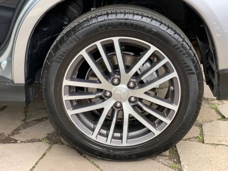 MITSUBISHI - OUTLANDER - 2020/2021 - Cinza - R$ 109.990,00