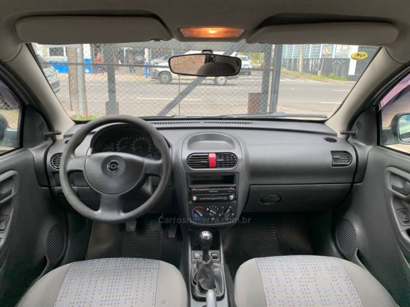 CHEVROLET - CORSA - 2011/2012 - Prata - R$ 29.990,00