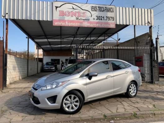 FORD - FIESTA - 2010/2011 - Prata - R$ 39.990,00