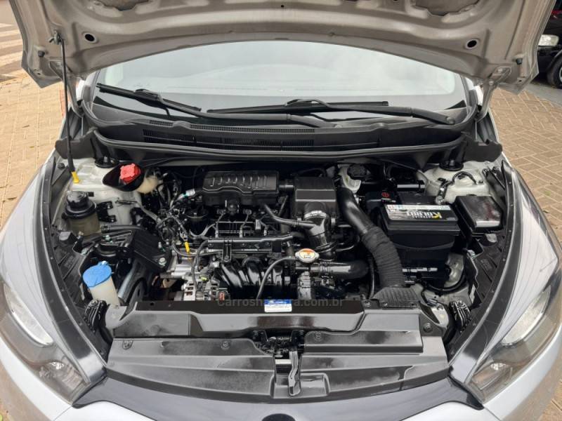 HYUNDAI - HB20 - 2013/2014 - Prata - R$ 45.990,00