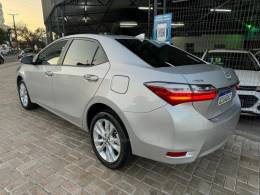 TOYOTA - COROLLA - 2018/2018 - Prata - R$ 105.990,00