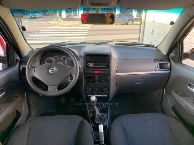 FIAT - PALIO - 2006/2007 - Verde - R$ 26.990,00