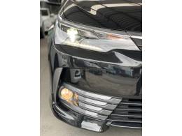TOYOTA - COROLLA - 2017/2018 - Preta - R$ 105.990,00