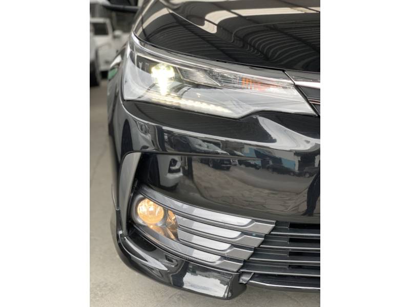 TOYOTA - COROLLA - 2017/2018 - Preta - R$ 105.990,00
