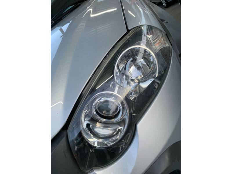 FIAT - STRADA - 2010/2011 - Prata - R$ 47.990,00
