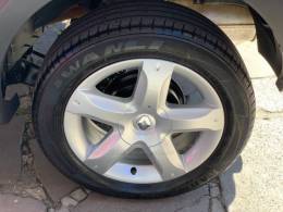 RENAULT - SANDERO - 2009/2010 - Prata - R$ 33.990,00